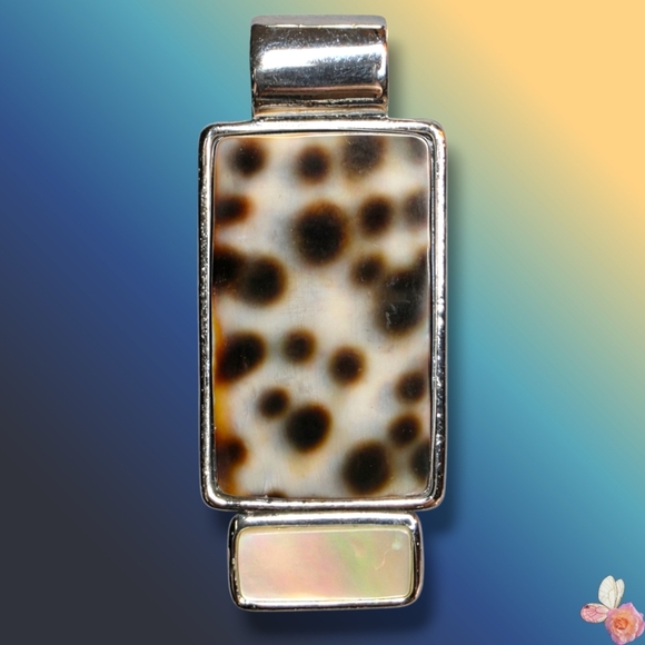 Lia Sophia Silver Mother of Pearl Leopard Slider Pendant Necklace 462 - Picture 1 of 9